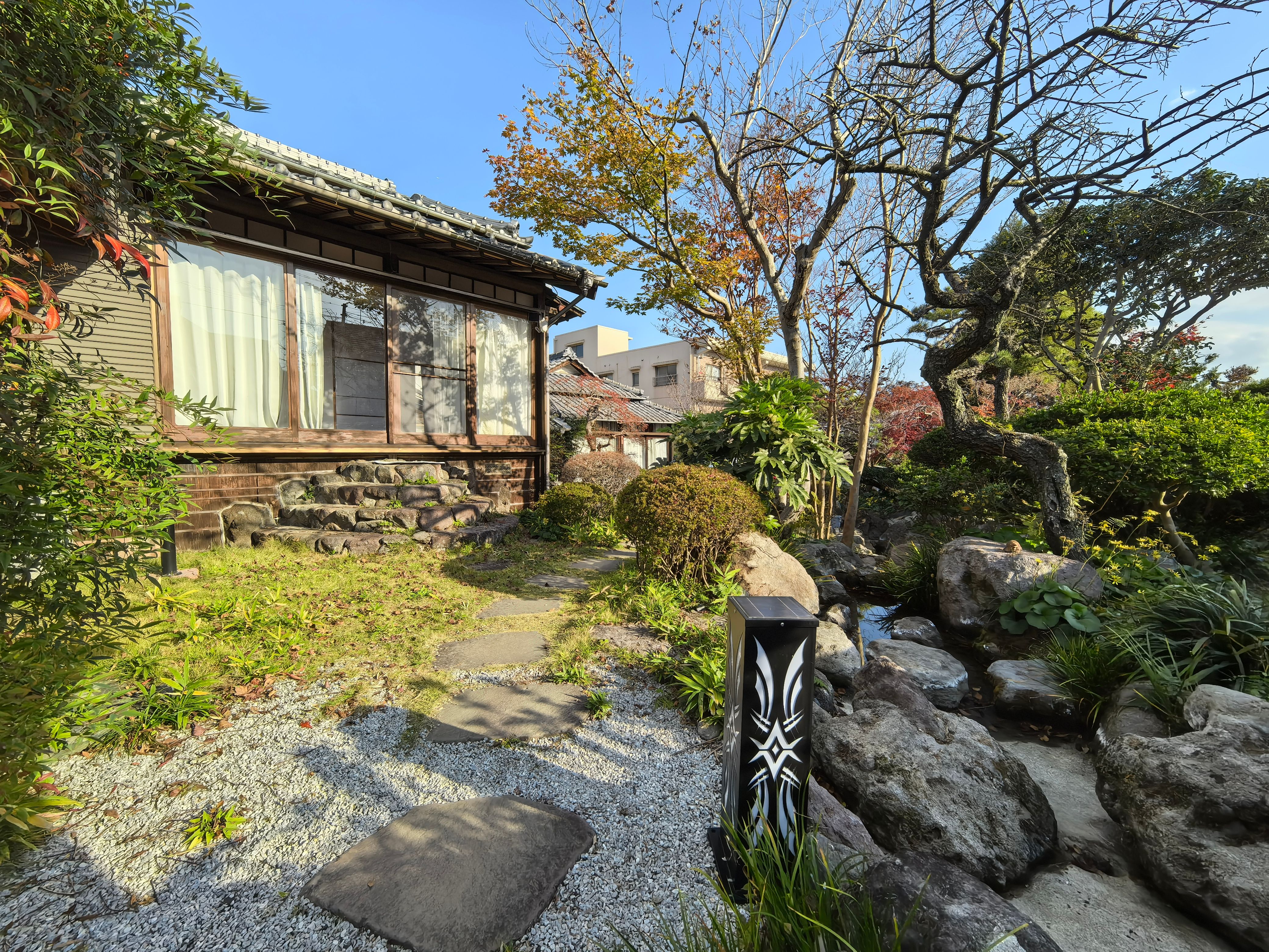 庭と湯屋のたたずまい